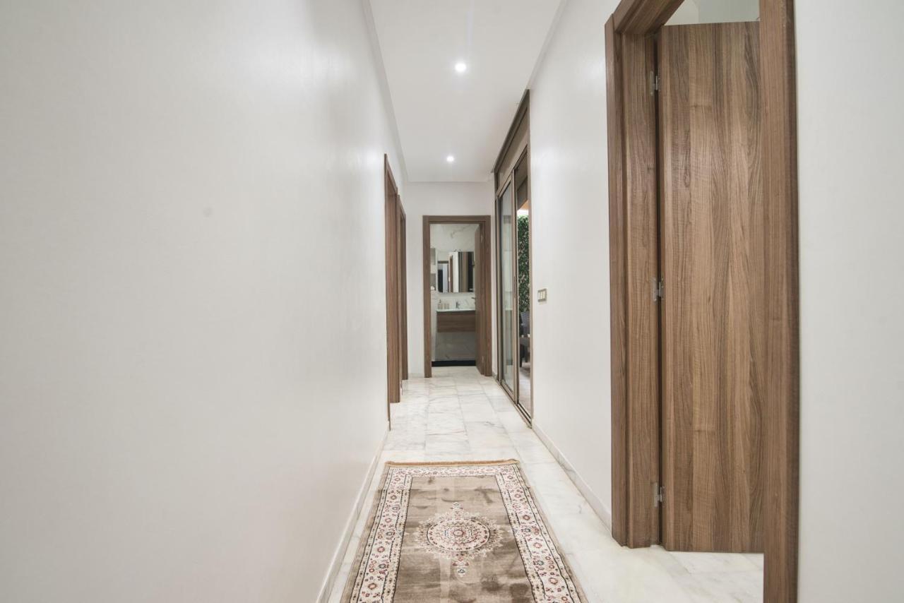 New Sea Front 95sqm With Unlimited Wi-fi Apartment *